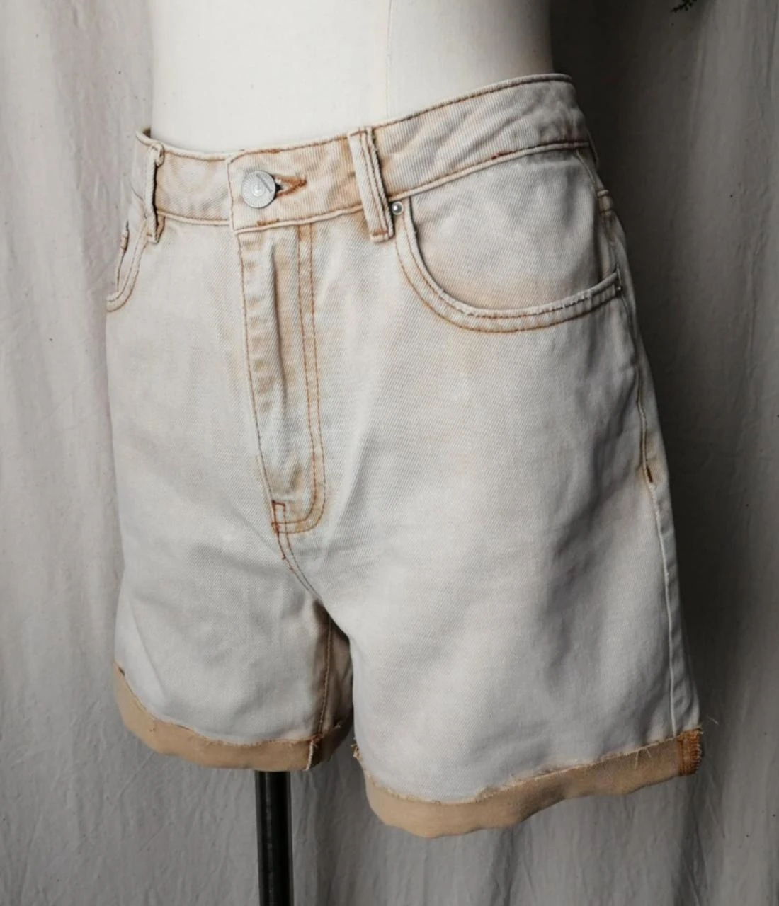 Shorts jeans de cintura alta com lavagem pêssego modelo vintage Marcel "Promod" – photo 2